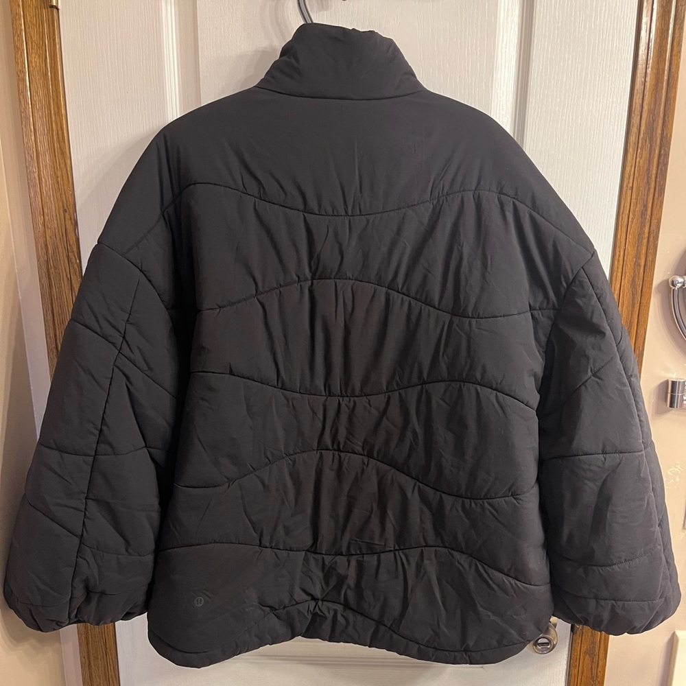 NWOT Lululemon Wave-Quilt Insulated Jacket Size 10 - Black - Picture 6 of 11
